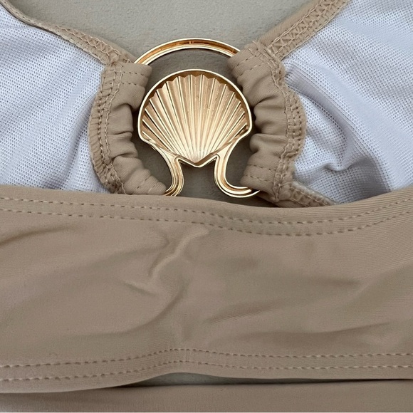 NWT PrettyLittle Thing Nude Halter Shell Trim Bikini Top Swimwear No Pad Beach 4 - Picture 7 of 10